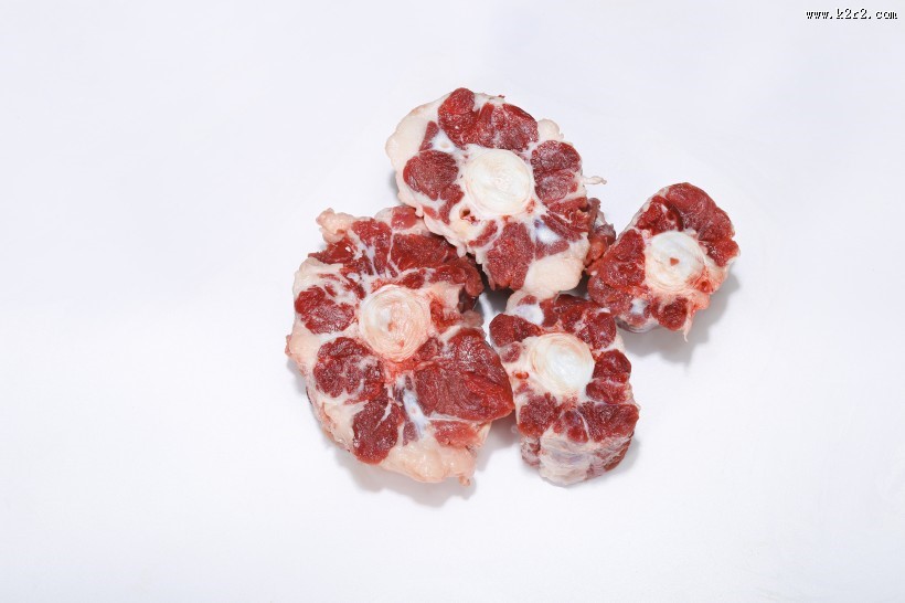 营养好吃牛尾骨图片