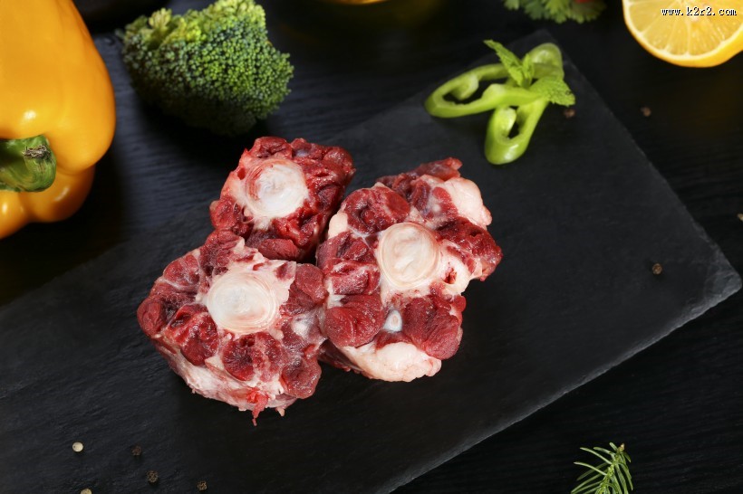 营养好吃牛尾骨图片