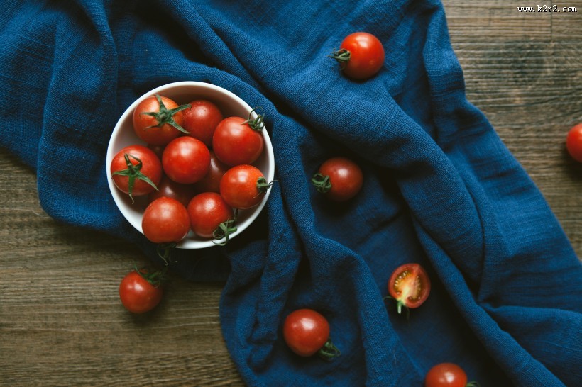 鲜红酸甜的圣女果图片