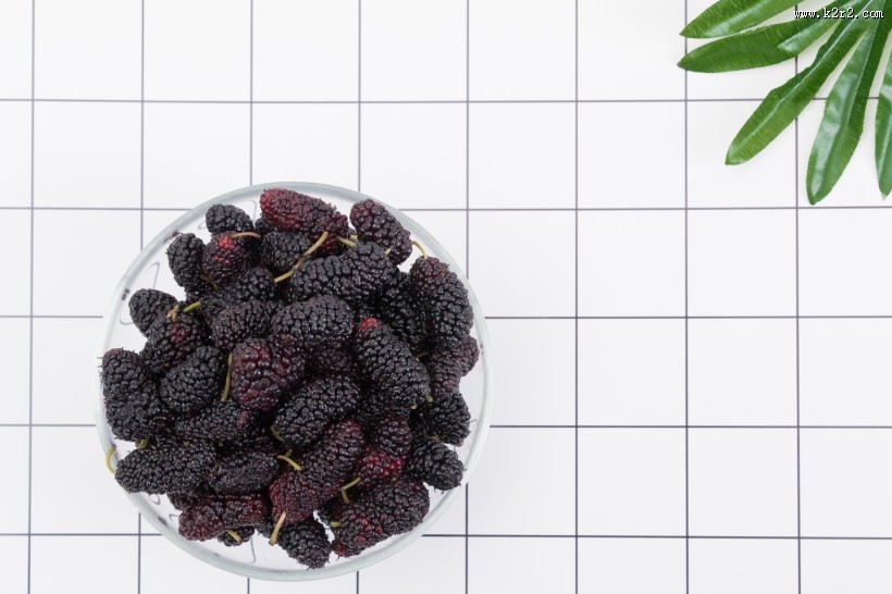 酸甜可口的桑葚图片