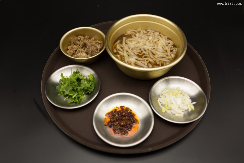 美味好吃的朝鲜冷面图片