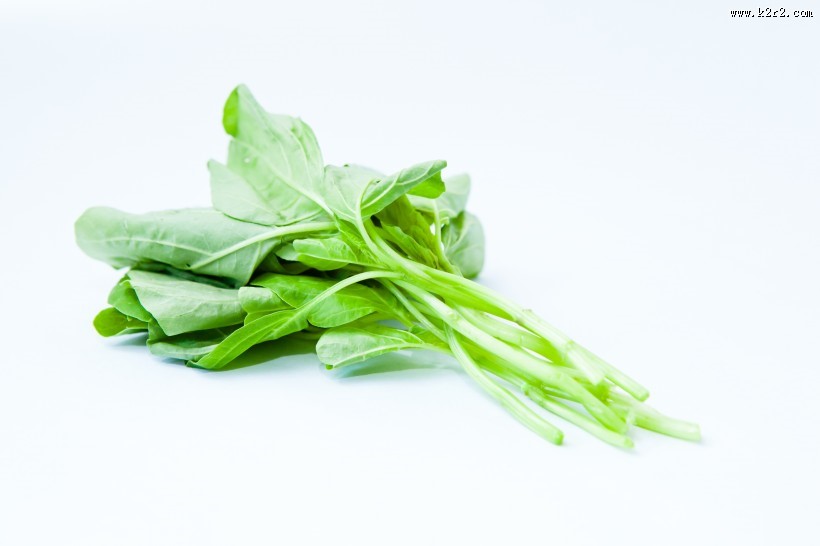 绿色鲜嫩的菠菜图片
