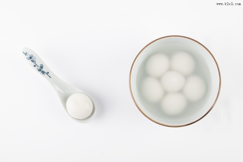 白色汤圆图片