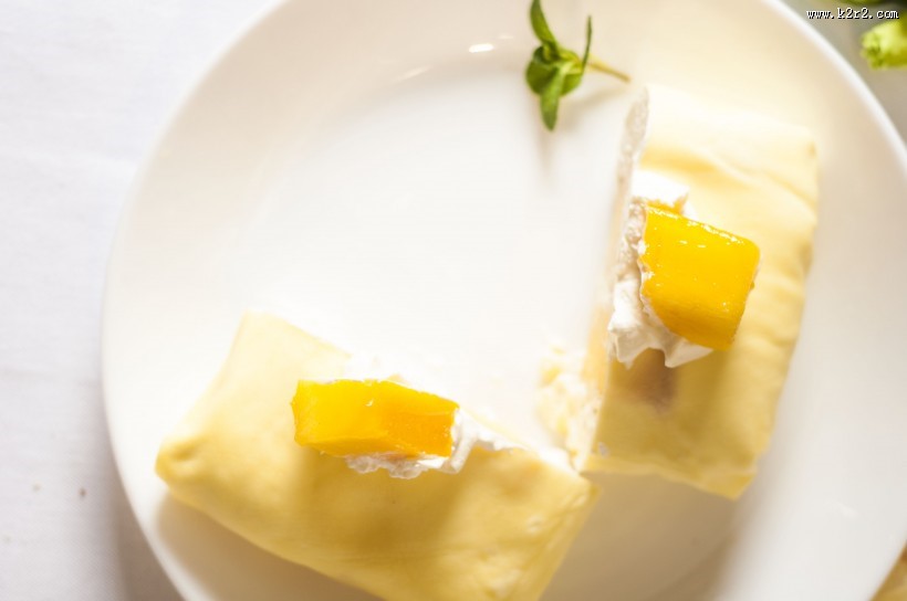 美味好吃的榴莲蛋糕图片