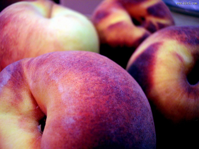 新鲜好吃的水蜜桃图片