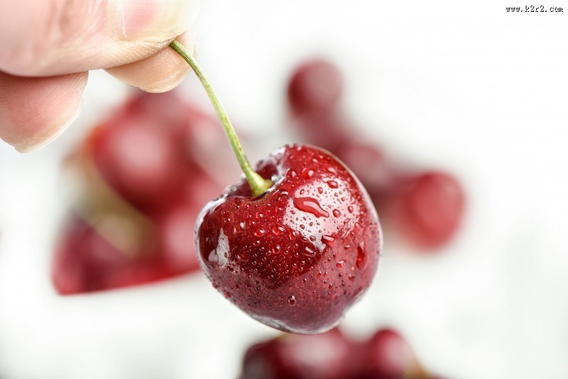 红色的车厘子图片