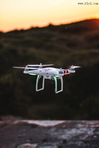 科技感十足的无人机图片