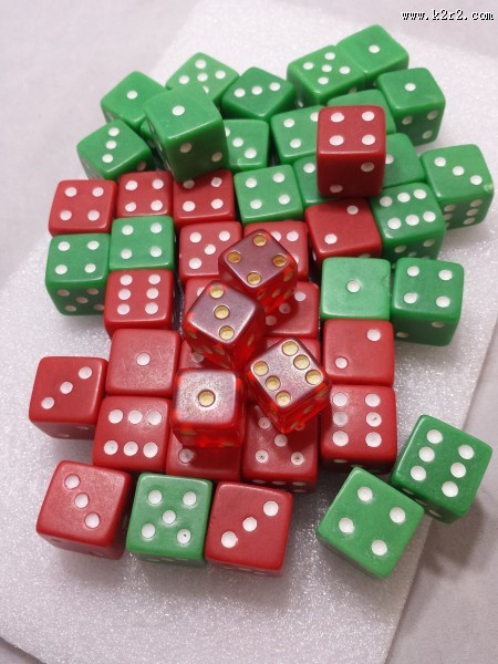 各种颜色的骰子图片