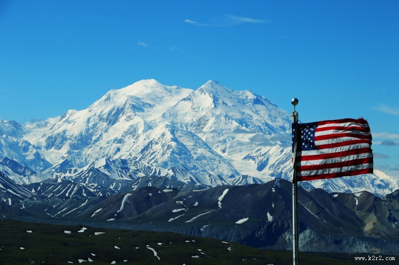 飘动的美国国旗图片