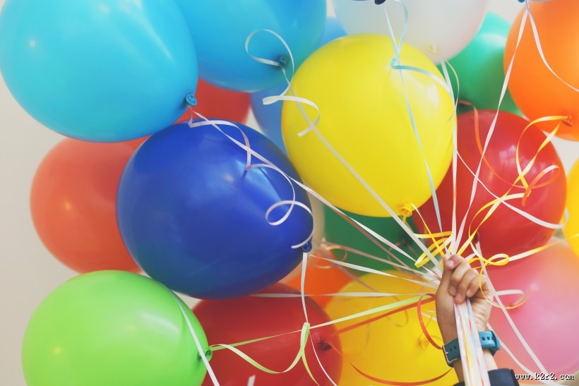 色彩斑斓的气球图片