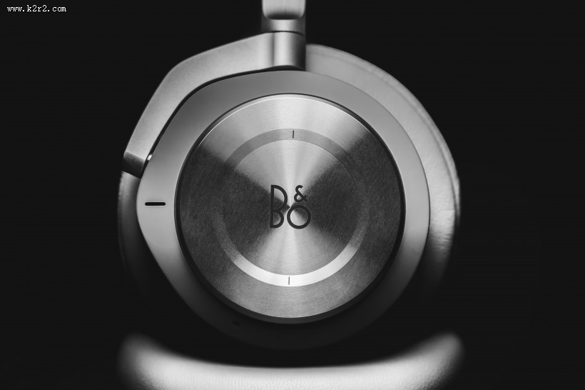 各种款式的头戴式耳机图片