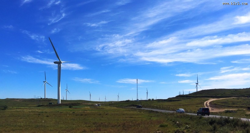 原野上高大的风车图片