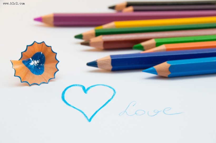 色彩缤纷的彩色铅笔图片