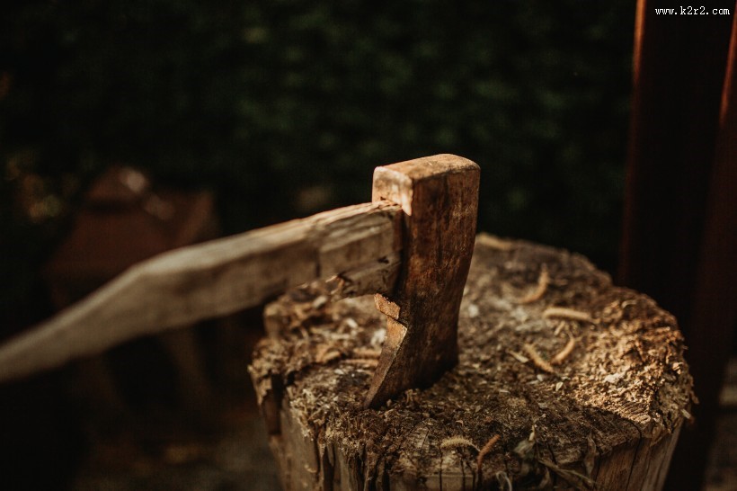 厚重锋利的斧头图片大全