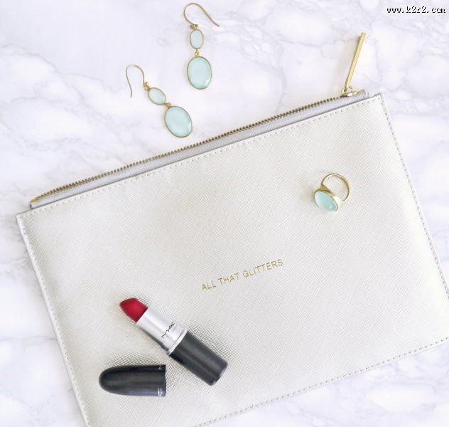 鲜艳的口红图片大全