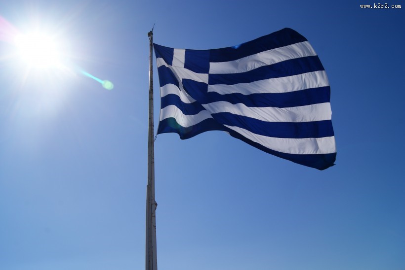 随风摆动的希腊国旗图片