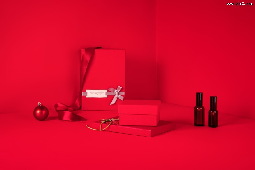 喜庆的红色礼品盒图片