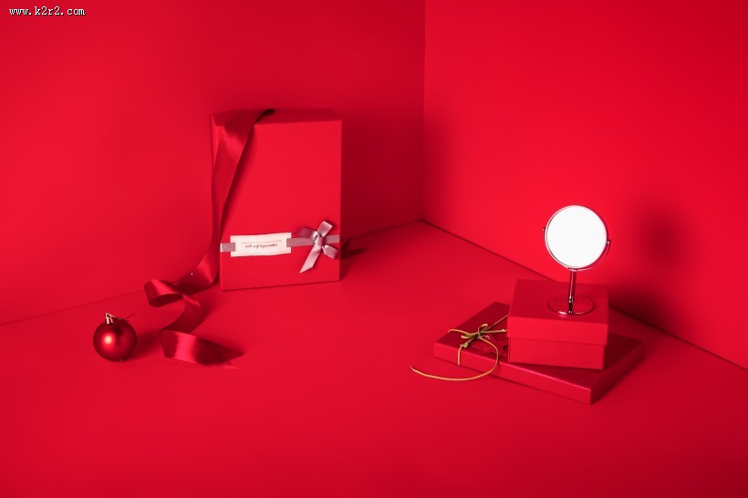 喜庆的红色礼品盒图片