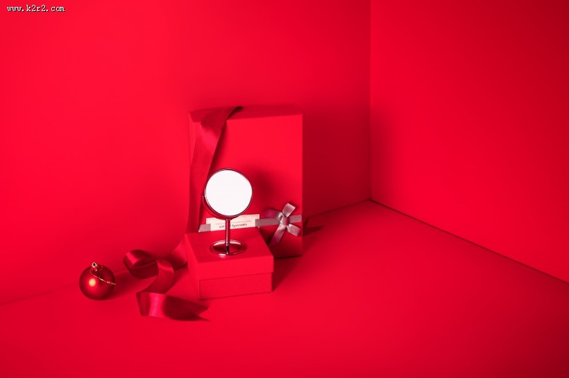 喜庆的红色礼品盒图片