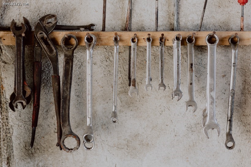 各种尺寸的扳手图片大全