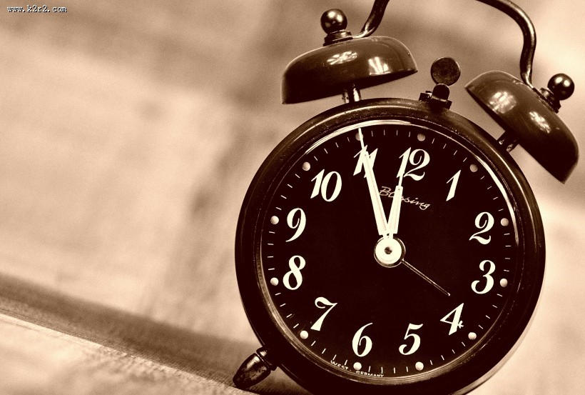 精致小巧的闹钟图片大全