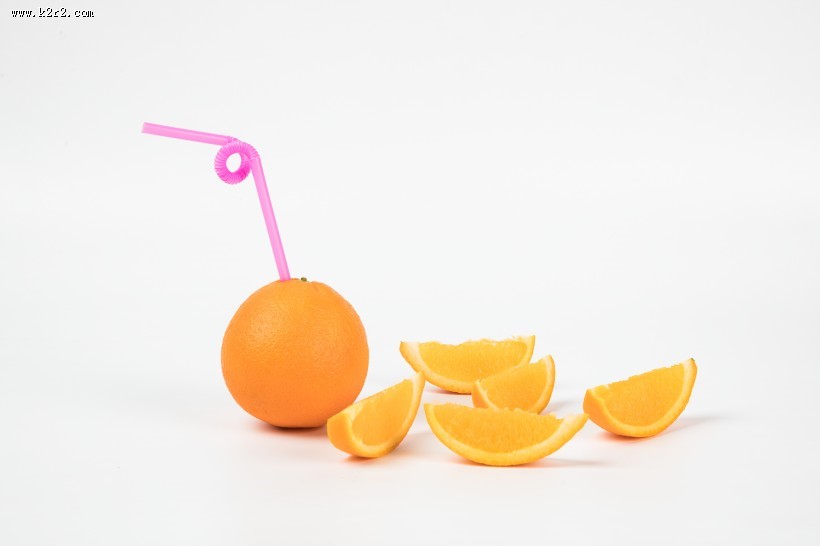 五颜六色的吸管图片