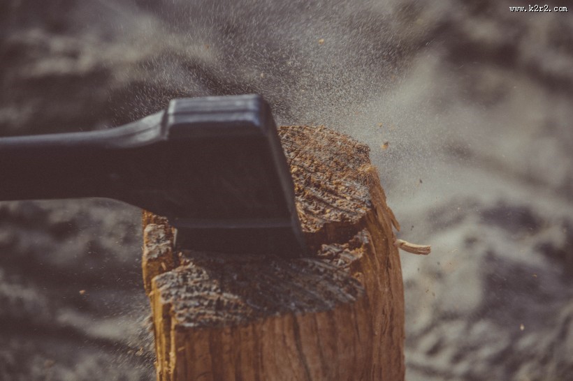 锋利的斧头图片