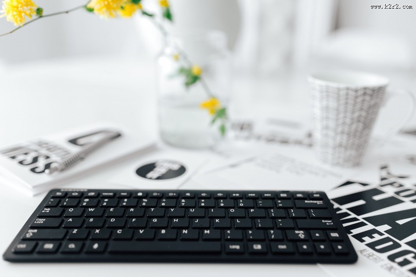 电脑无线键盘的图片