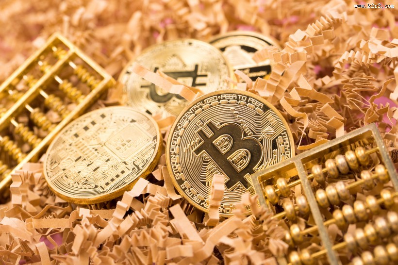 黄灿灿的金币图片