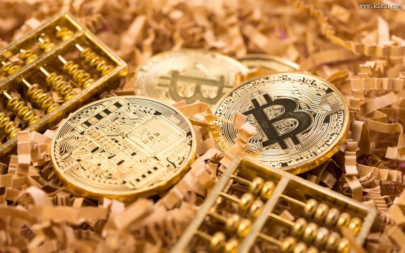 黄灿灿的金币图片