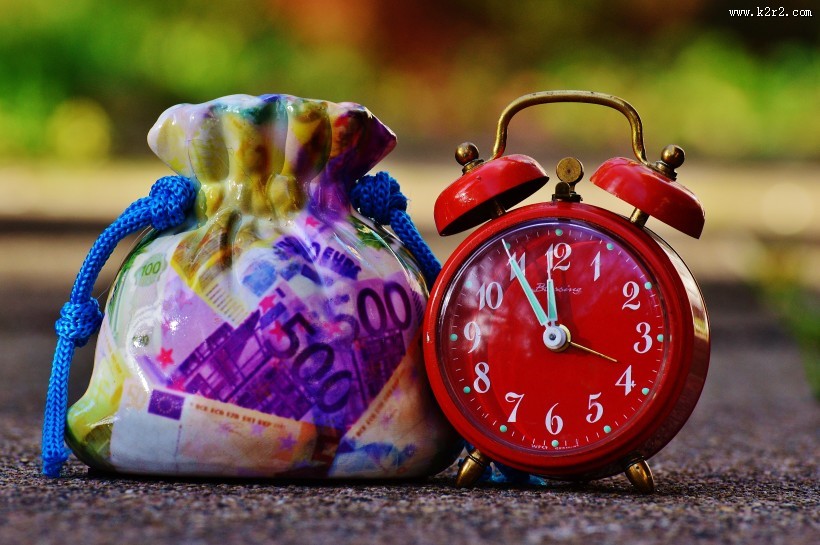 精致小巧的闹钟图片大全