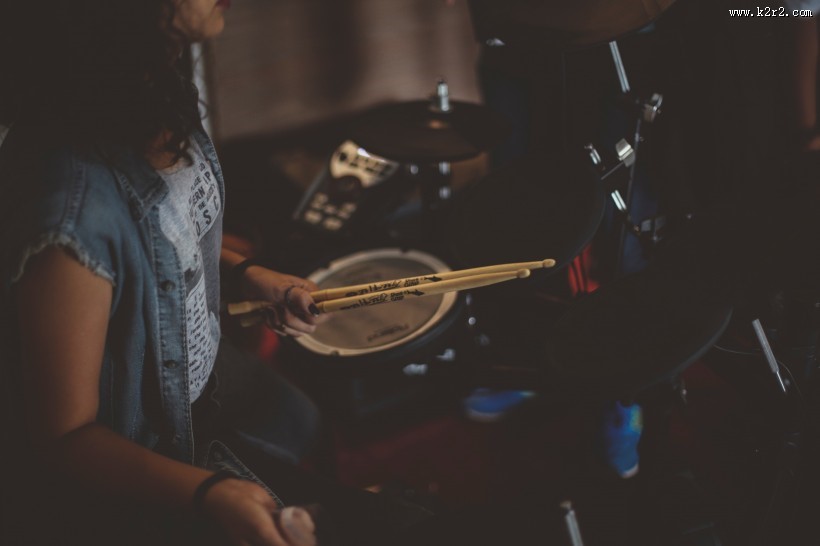 炫酷的架子鼓图片