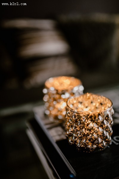 摆放在桌面上的蜡烛灯图片大全