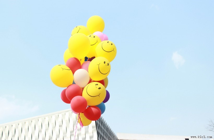 彩色的气球图片