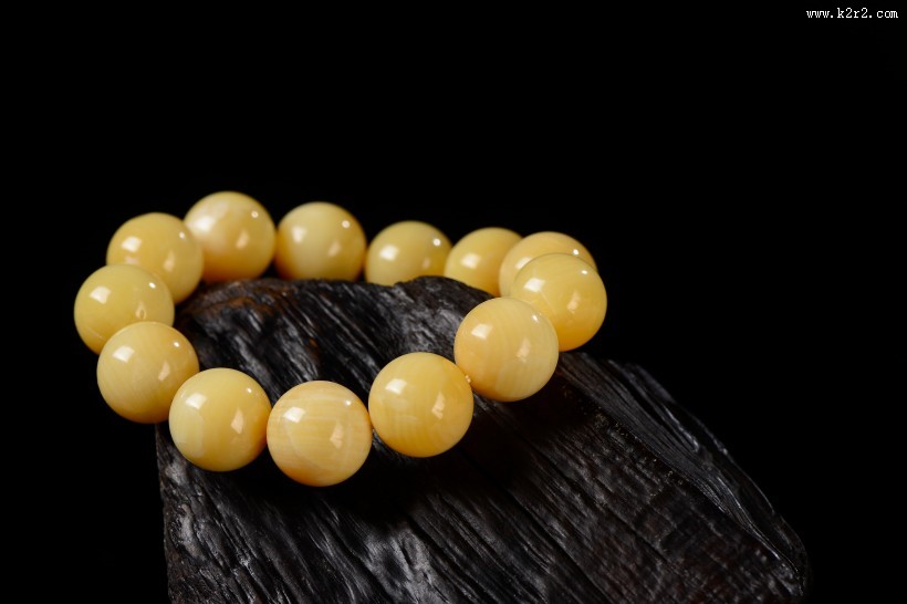 黄色蜜蜡手串图片