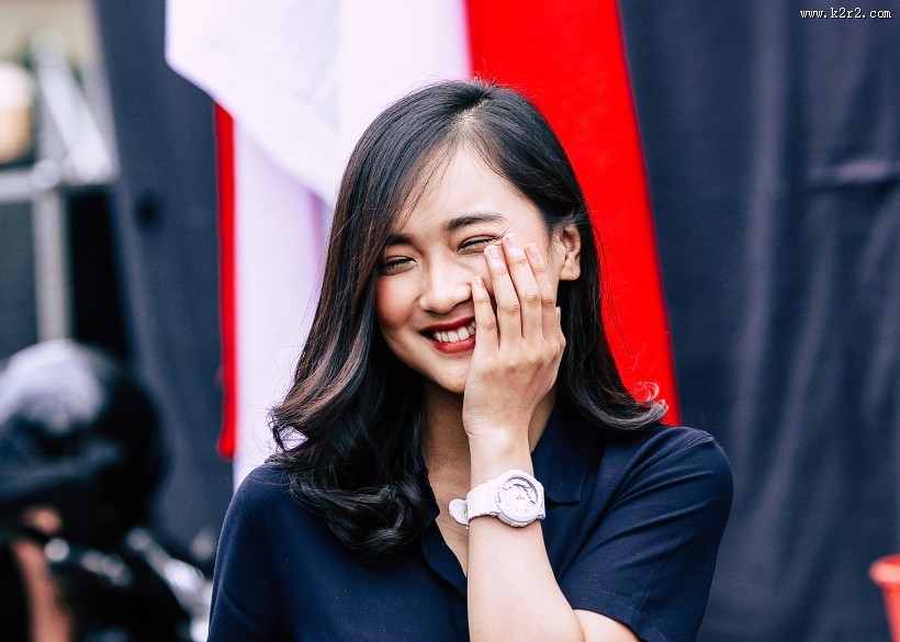 戴在手腕上的手表图片大全