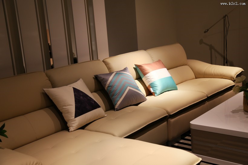 各种颜色的抱枕图片