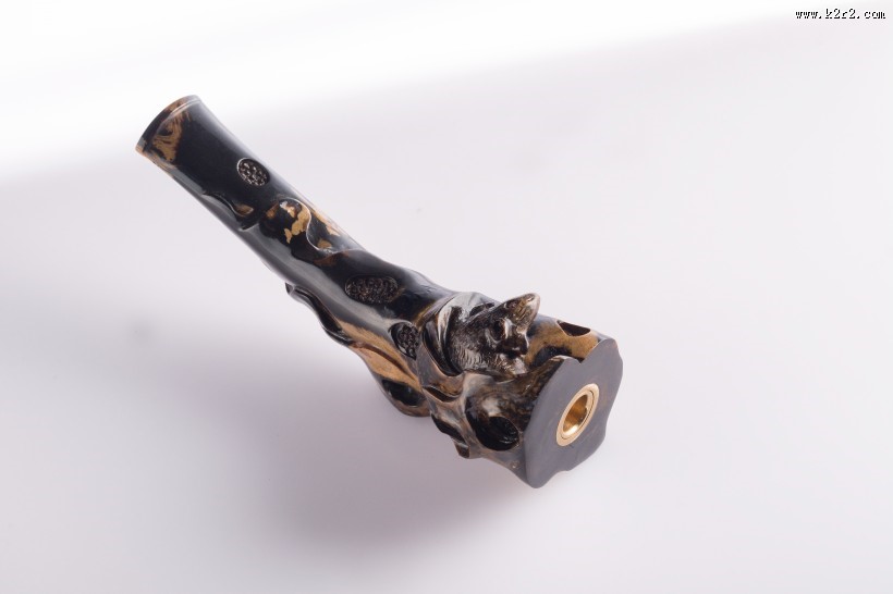 复古木质雕刻烟嘴图片