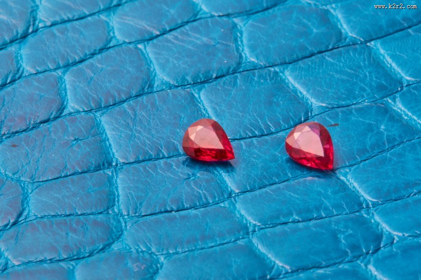 各种颜色的钻石图片