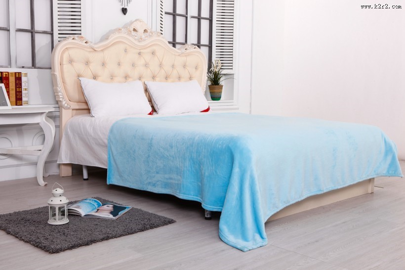 柔软的卧室毛毯图片