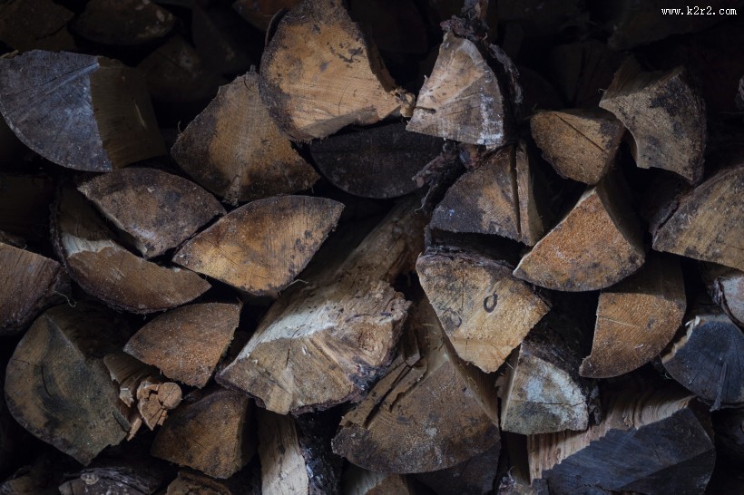 被切割好的木材图片