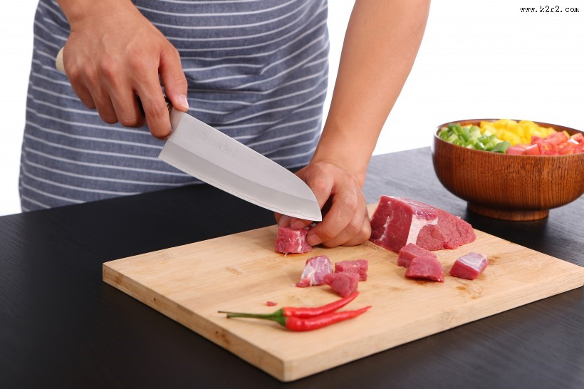 厨房锋利的刀具图片