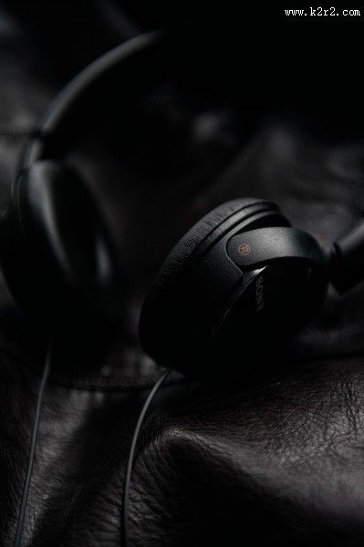 头戴式耳机高清图片