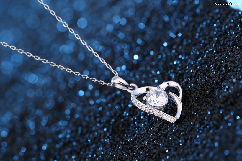 精致好看的项链图片