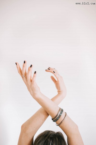 精致的手饰品图片