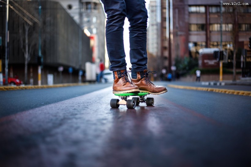 男士棕色皮鞋图片