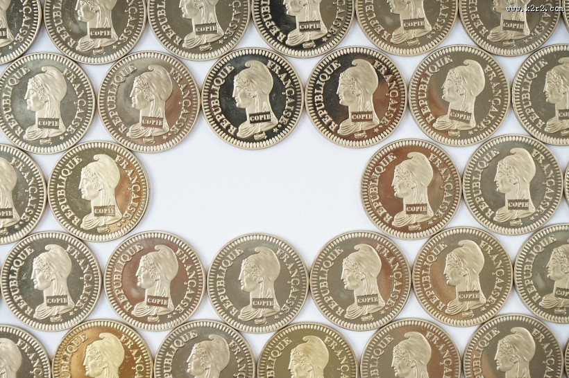 亮闪闪的硬币图片