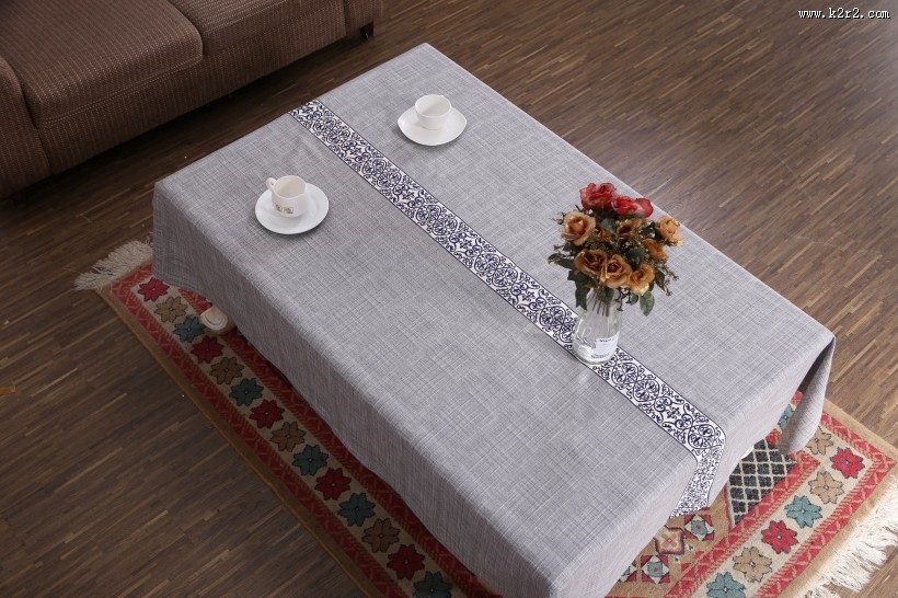 好看的餐桌桌布图片