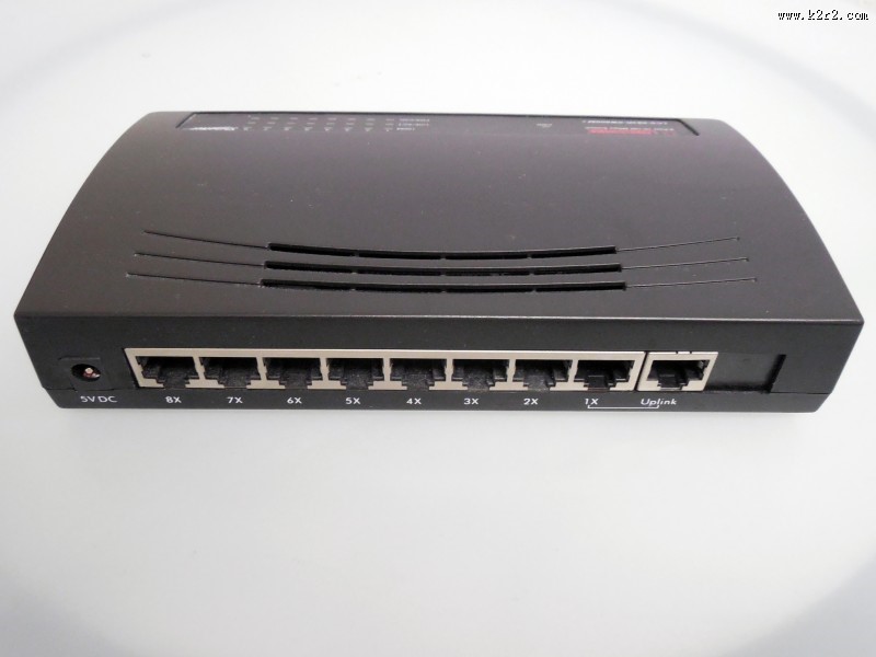 连接网络的路由器图片