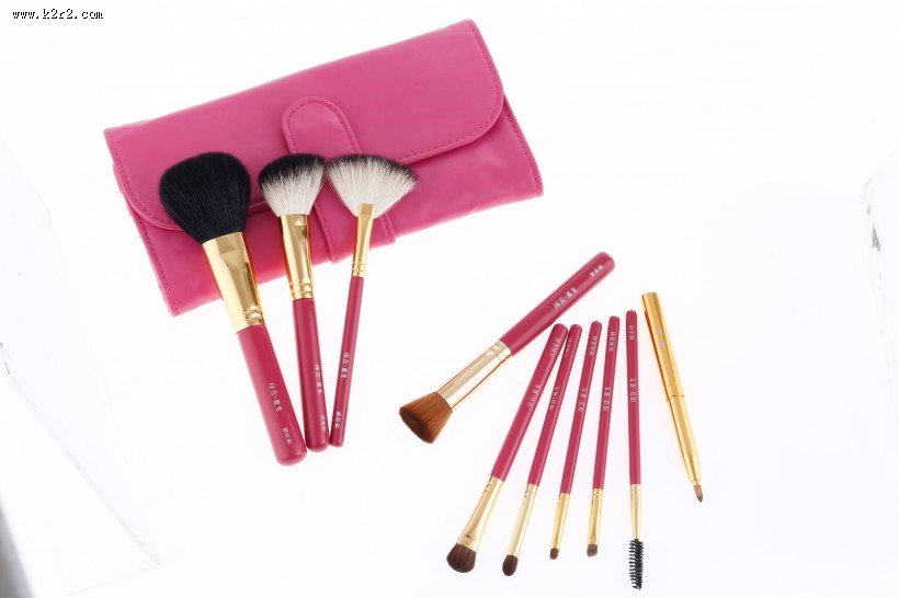 不同功能的化妆刷图片